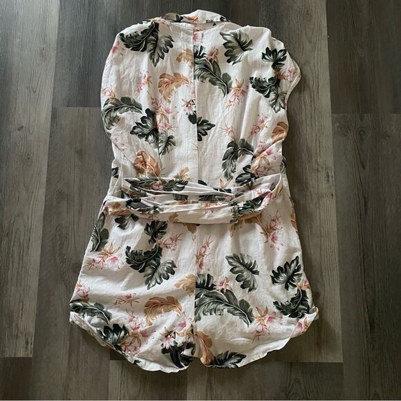 Blank NYC Garden Party Romper Vacation Floral Button Front Linen Viscose - Picture 7 of 12